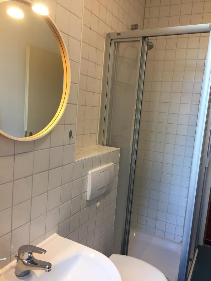 Ferienwohnung Huttenstrasse Halle Halle  Esterno foto
