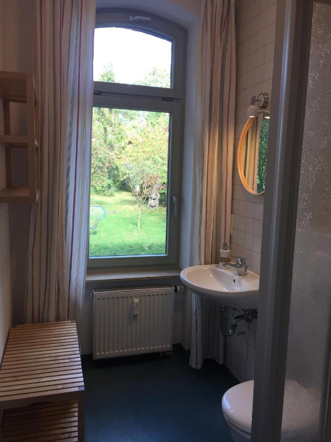 Ferienwohnung Huttenstrasse Halle Halle  Esterno foto